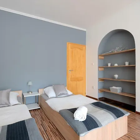 Kismarci Apartman I. 索普隆