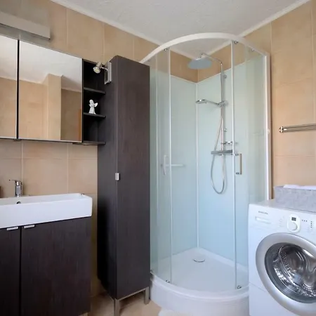 公寓 Kismarci Apartman I.