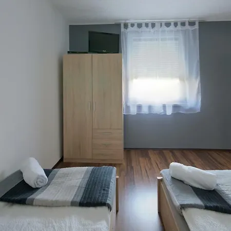 Kismarci Apartman I. 公寓 索普隆