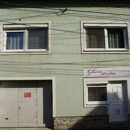公寓 Kismarci Apartman I.